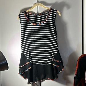 sleeveless, high low top